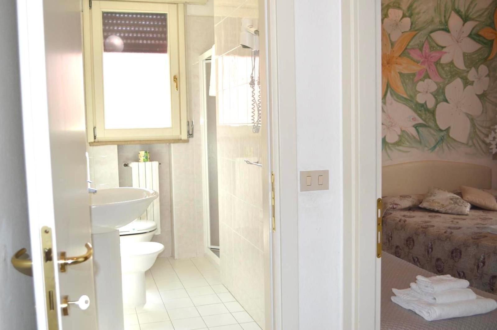 Hotel Julia Llido Degli Estensi Room photo