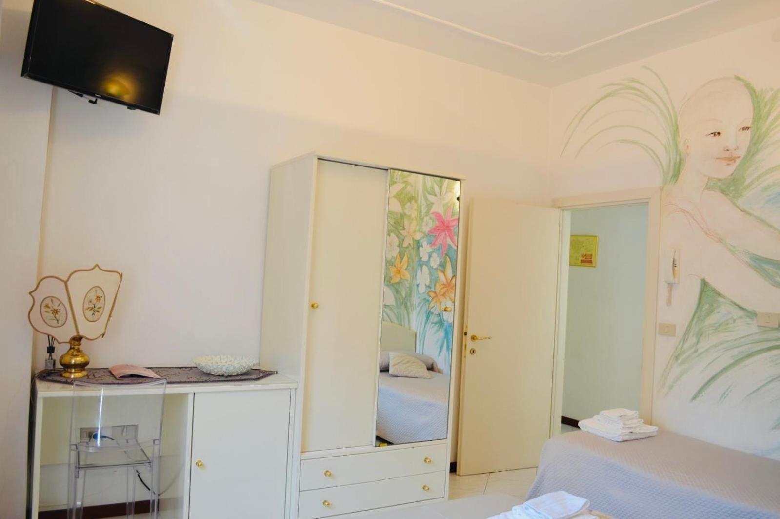 Hotel Julia Llido Degli Estensi Room photo